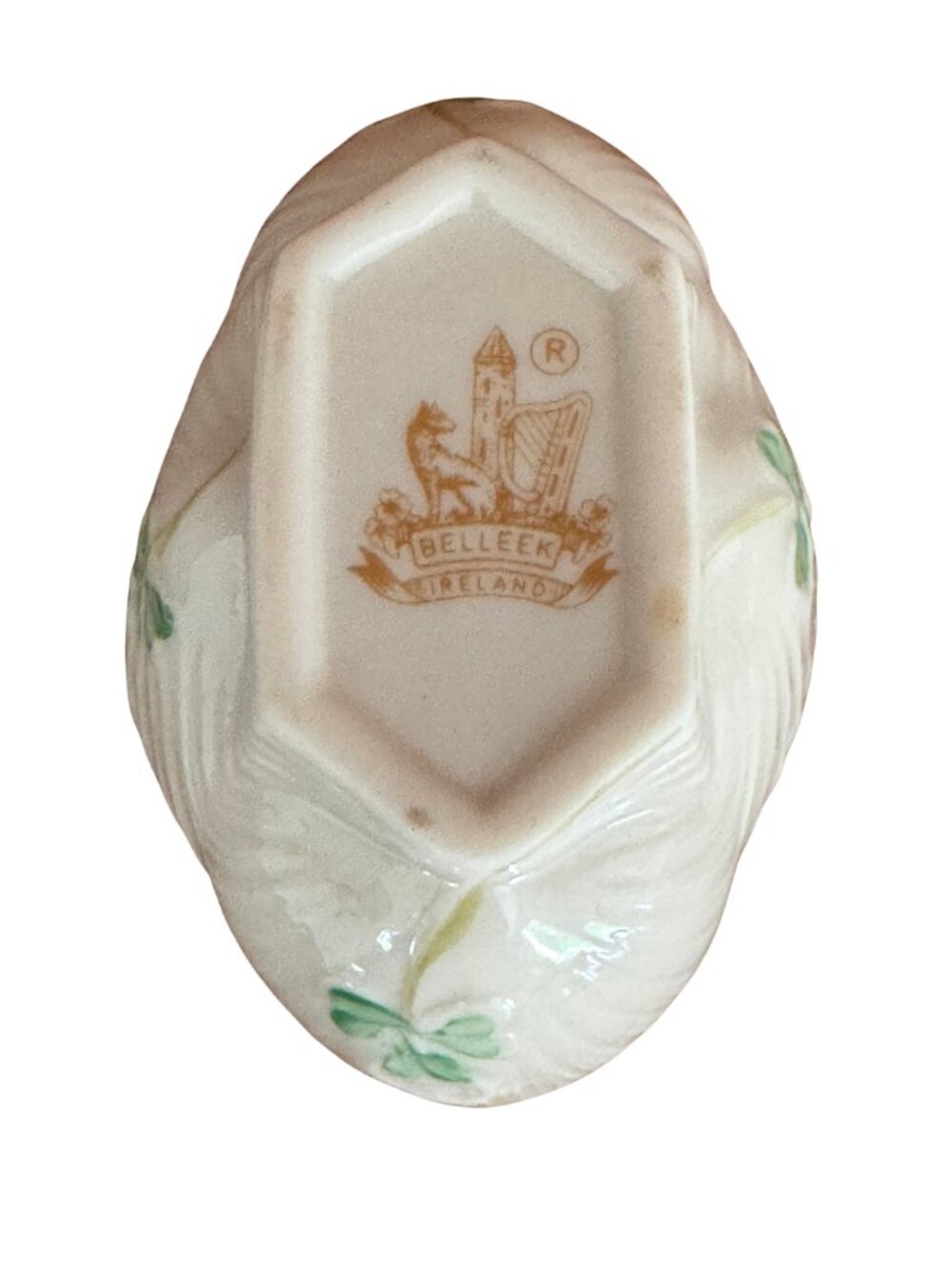 Belleek Ireland Shamrock Salt & Pepper Shaker Set with Stopper - Picture 9 of 10